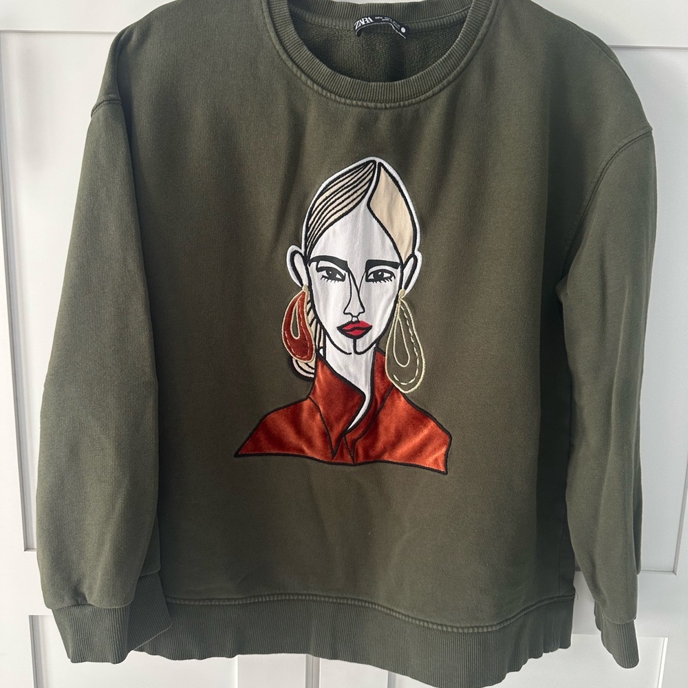 Zara Olive Knit Sweater made in Turkey - Picture 4 of 9